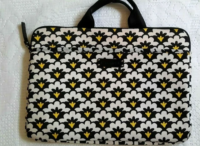 Vera Bradley Soft Case Laptop Bag 12" x 16" Pre-owned Gently Used No Strap