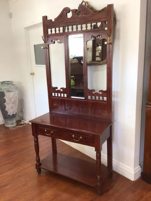 Solid mahogany hall stand in very good condition