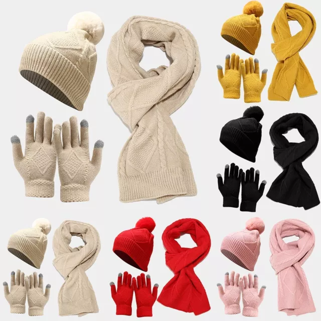 Set sciarpa e guanti da donna Keep Warm in Style cappello a maglia spessa trio t
