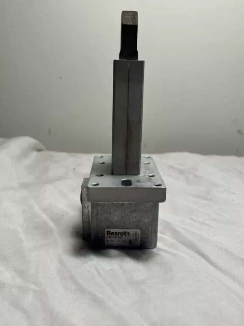 BOSCH REXROTH | 0 822 010 541  EOAT Robotic Gripper