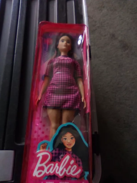 Boneca Barbie Fashionista Mod 157 Curvy Xadrez Mattel