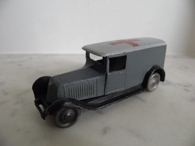 Jouet Ancien Tracteur En Plomb, Genre DC-AR, Véhicule Miniature De Collection