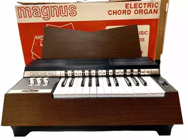 Vintage (1969) MAGNUS Electric Chord ORGAN Model 350 w/Original BOX. WORKS!