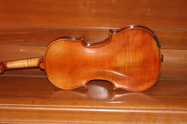 eine geflammte Geige, Violine, very fine violin