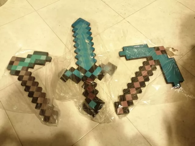 Espada Minecraft de Espuma Versión Diamante Turquesa - Xpixel