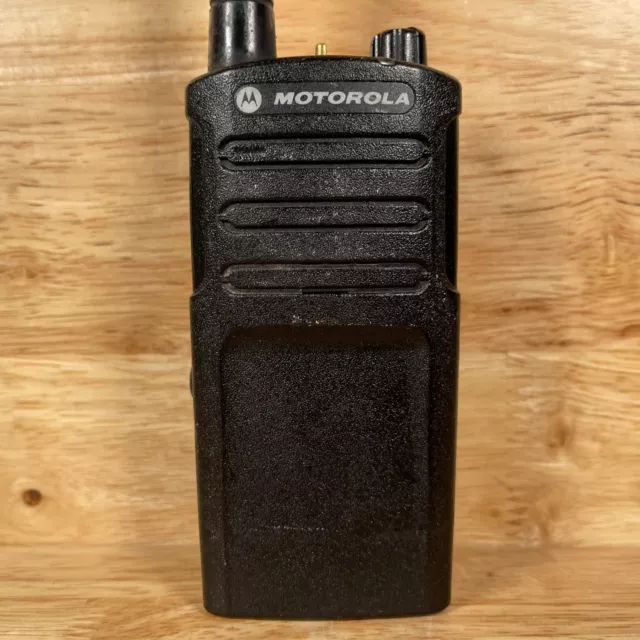 Motorola RMV2080 Black Handheld 8-Channel Two-Way Radio Walkie Talkie For Parts