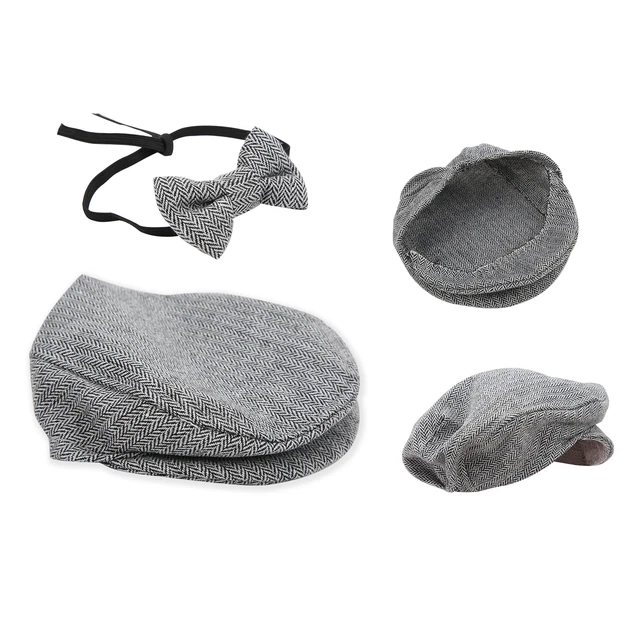 (BLACK AND WHITE Gentleman Cap + Bow Tie)Baby Photography Prop