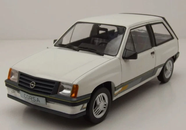 MODELCAR - Opel Diplomat B 1972 Beige - 1/18 - Modèle 18335 Neuf
