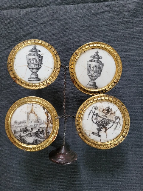 Antique buttons boutons antique 3 buttons -  a l'epoque