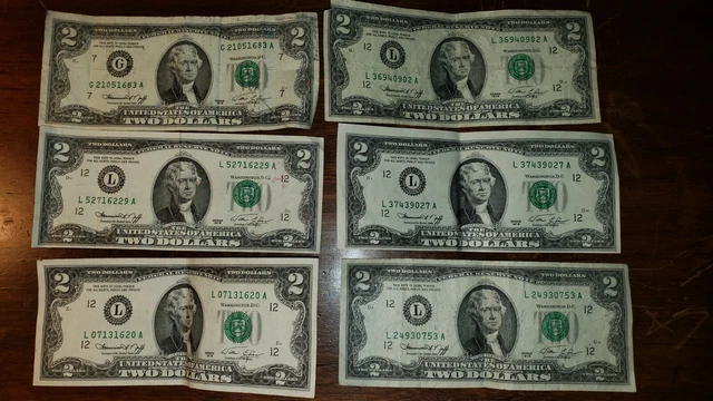 6 Mint 1976 2 Dollar bills bicentennial!!Very Good condition!