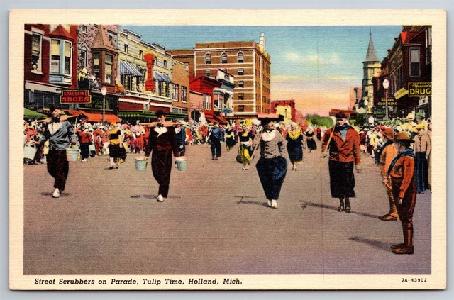 Street Scrubbers Parade Bloomers Shoes Tulip Time Holland MI C1940 Postcard J8