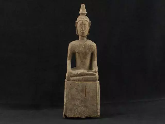 NobleSpirit NO RESERVE 3970 Excellent 9 3/4" Carved Wood Sitting Buddha Statue