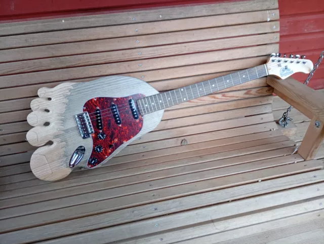 Guitare électrique  sculptée Bigfoot