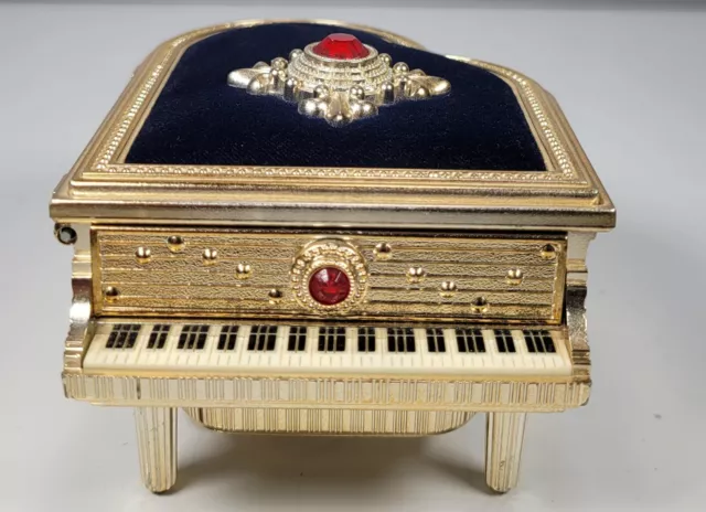 Wind Up Music Box Of Love Jewelry/Trinket Box/Piano