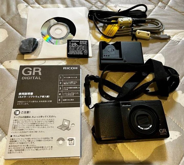 RICOH GR DIGITAL Digital Camera First Generation Model Rare Vintage From Japan 2