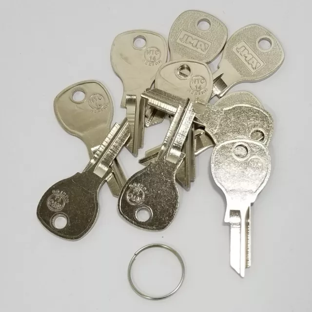 One New National Cabinet Lock USPS Mailbox Key - key code 4225PO