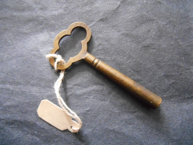 CLÉ CLEF DOUBLE remonter pendule pendulette de voyage officier réveil