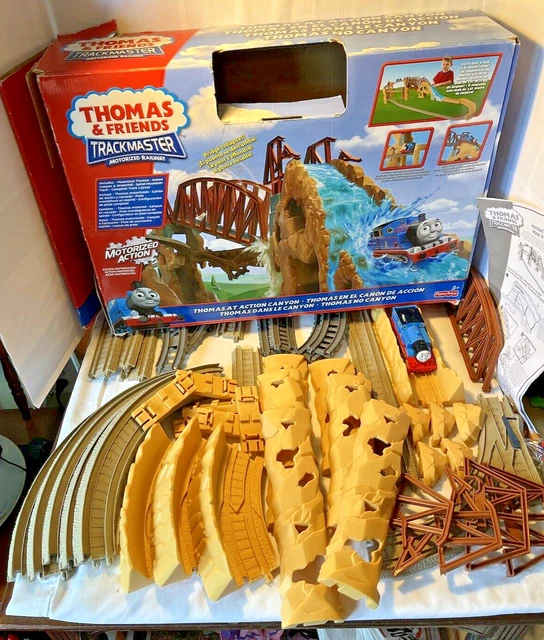 TRAIN FERROVIAIRE MOTORISÉ Thomas & Friends Tomy Skarloey Trackmaster