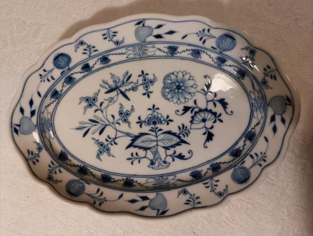 Meissen mittelgroße Servierplatte Zwiebelmuster   Original unbeschädigt