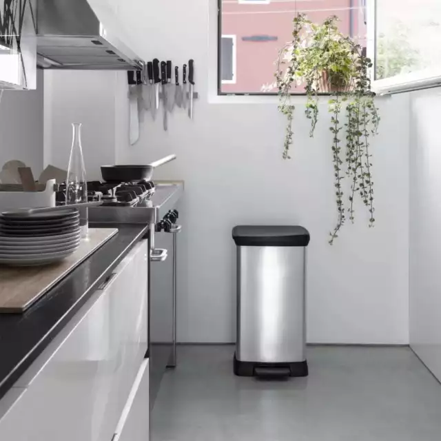 Curver Poubelle à pédale Deco 50 L Argenté Curver
