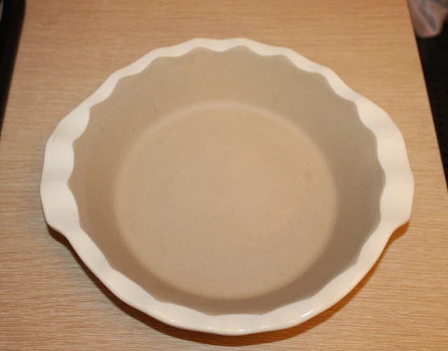 Pampered chef deep dish pie plate top