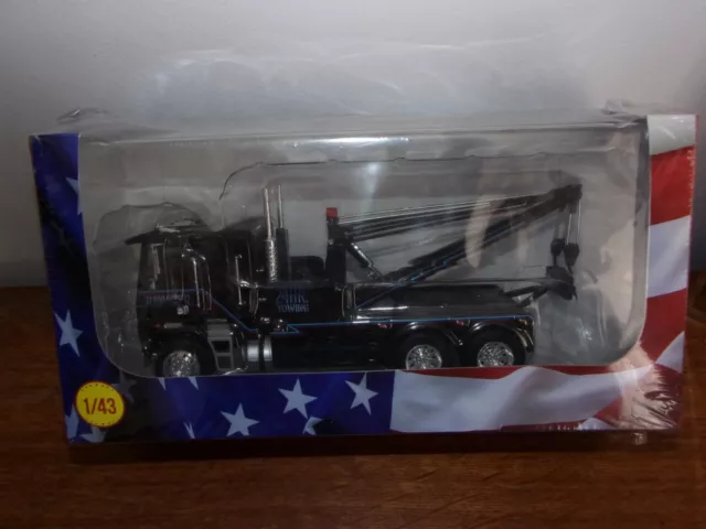 1/43 Freightliner FLA 24hr towing truck camion dépanneuse Terminator Ixo Altaya