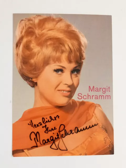 Margit Schramm -  - original Autogramm - ca. 15x10cm - Autogrammkarte