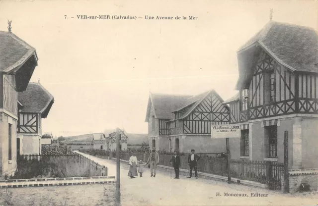 Cpa 14 Ver Sur Mer Un Avenue De La Mer