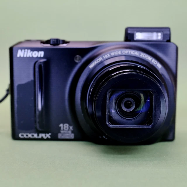 Nikon COOLPIX S9100 12.1MP Digital Camera - Black Tested Full Working Order!