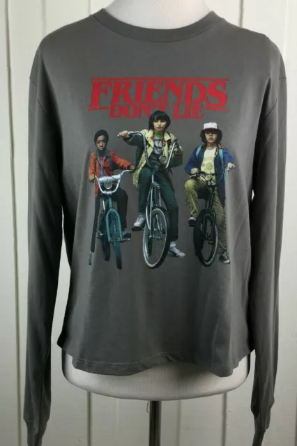 Netflix Stranger Things Friends Don't Lie T-Shirt Gray Long Sleeve Crop Womens L