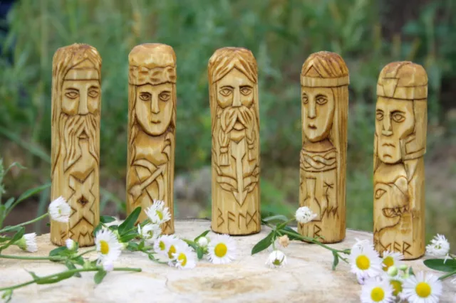 Small set of norse gods. Vidar, Air, Freyr, Skadi, Baldr