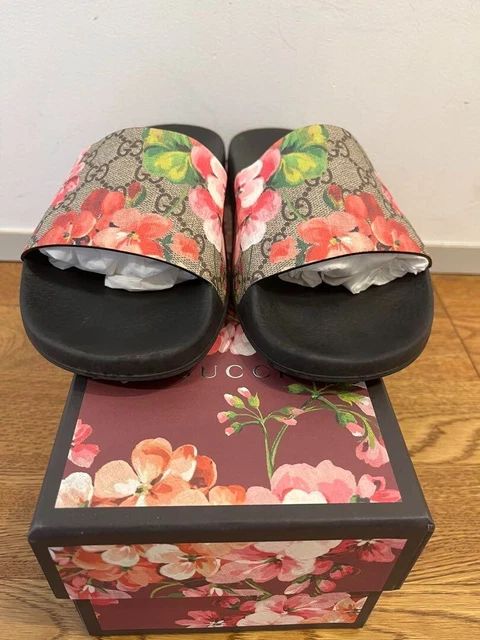 GUCCI GG BLOOMS SUPREME FLORAL SLIDE SANDAL SIZE 39 With floral