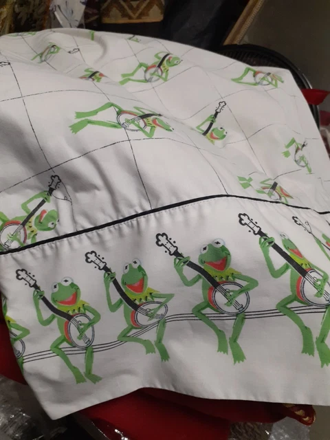 VTG Martex Kermit the Frog Playing Banjo Jim Henson Standard Pillowcase single