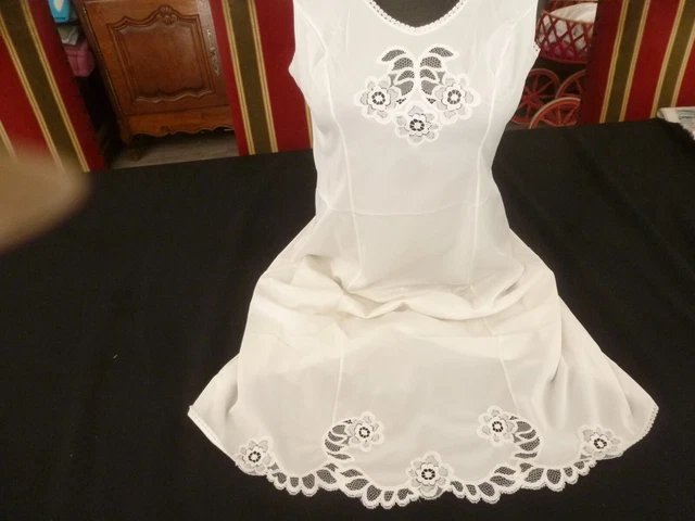 jolie combinaison & fond de robe vintage jolie dentelle  T 42/44 ref K270