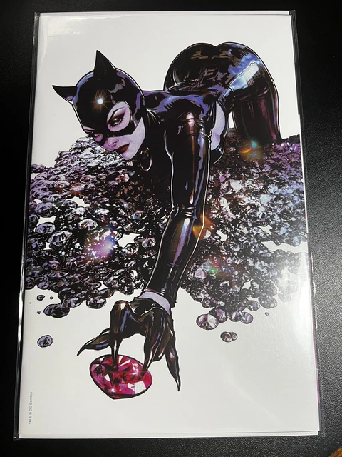 Catwoman #39 Virgin White Sozomaika Variant 1st appearance Valmont DC Comics NM+
