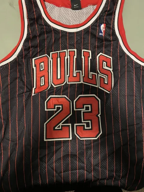 100% Authentic Ayo Dosunmu Nike Bulls Statement Swingman Jersey Size 44 M