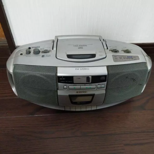 Cd Radio Cassette Player Csd-Es225  Aiwa 1998 Body Only Junk for Parts Untested