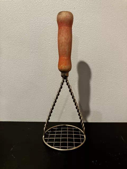 Antique Farmhouse Utensil Twisted Wire Potato Masher Wood Handle Primitive - A1