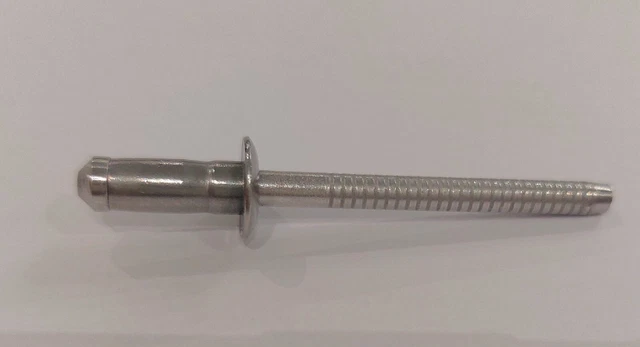 500pz RIVETTI ACCIAIO INOX 4,8x11.5x9mm
