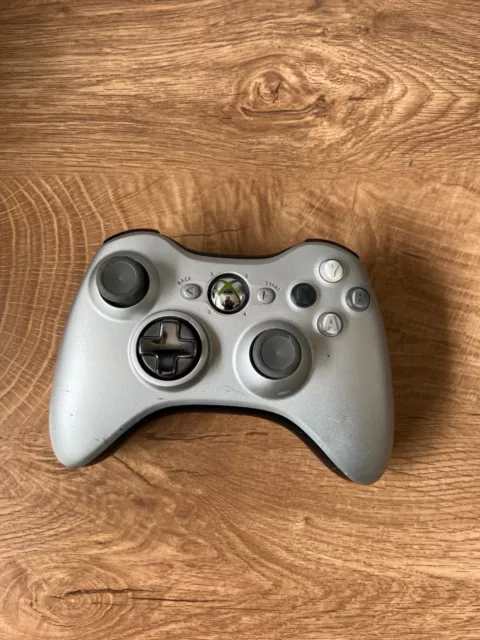 Official OEM Genuine Microsoft xbox 360 Wireless Controller Silver For Parts!