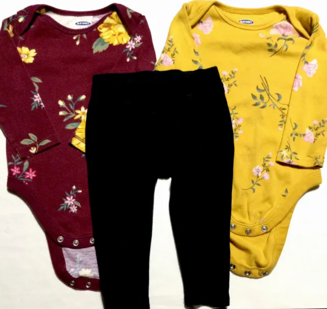 3 Piece Lot Of Baby Girls Clothes (2) Long Sleeve Floral Tops (1) Black Pants