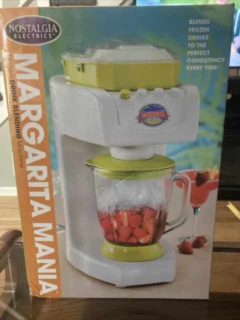 NEW IN BOX Nostalgia  Electrics Margarita Mania Frozen Drink Blending Machine