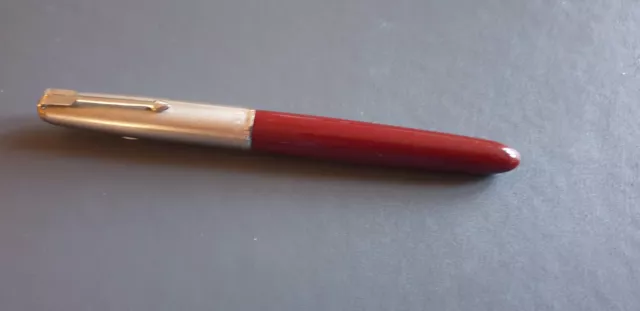 Vintage Parker 51 fountain pen in burgundy