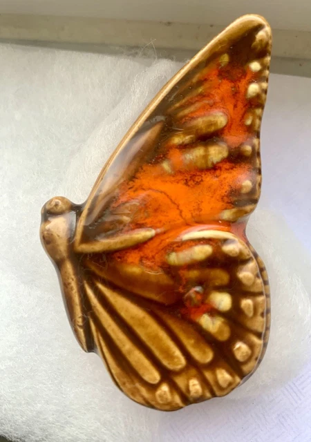VINTAGE UNUSED LARGE CERAMIC MONARCH BUTTERFLY MACRAME BEAD 1970’s 8