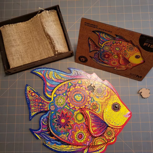 Shining Fish Figured Wooden Puzzle Medium Size Unidragon Missing 2