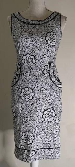 Maggy London Sheath Dress Womens Sz 4 Sleeveless Floral Black White Lined