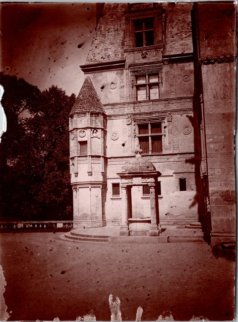France, château de Fontaine-Henry Vintage silver print Tirage argentique  8x