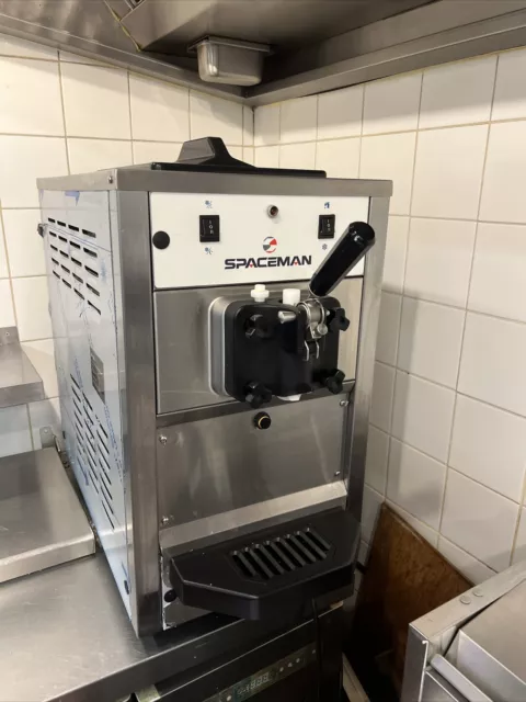 Hardly Used Spaceman Ice Cream Machine