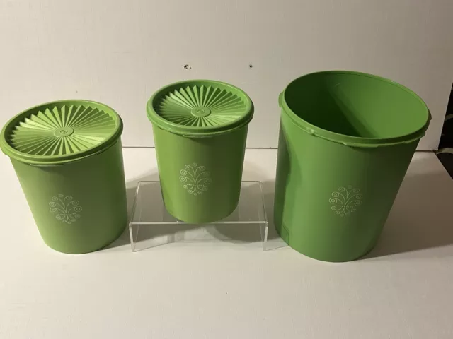 Vintage Tupperware Canister Set of 3 Lime Green 807-1 And 809-3,811-5. 2  Lids
