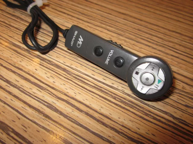 Kabel Remote  für MD  . Minidisc  .  Player Sharp MT 15-18-20 (405)